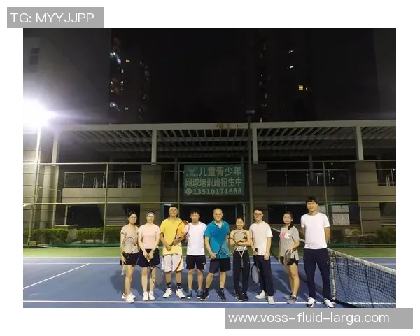 深圳网球队在世界锦标赛中的灵活性与战术应变能力全面分析 深圳网球队在世界锦标赛中的灵活性与战术应变能力全面分析