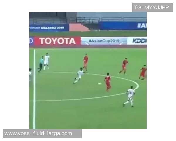 足球场上的幽默天才最搞笑的足球明星趣事大揭秘 足球场上的幽默天才最搞笑的足球明星趣事大揭秘