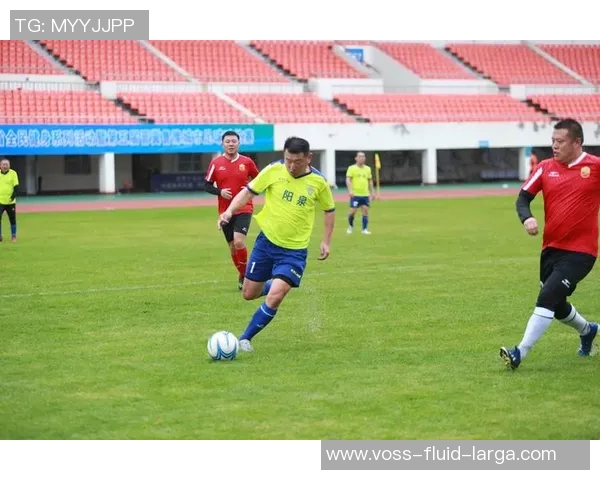 足球明星的私下爱好揭秘:他们场外的兴趣与生活方式大公开 足球明星的私下爱好揭秘:他们场外的兴趣与生活方式大公开